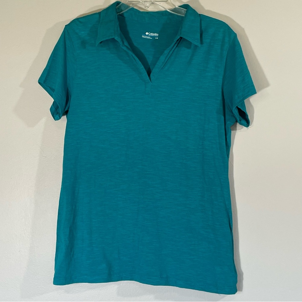 Columbia V Neck‎ Polo Top
